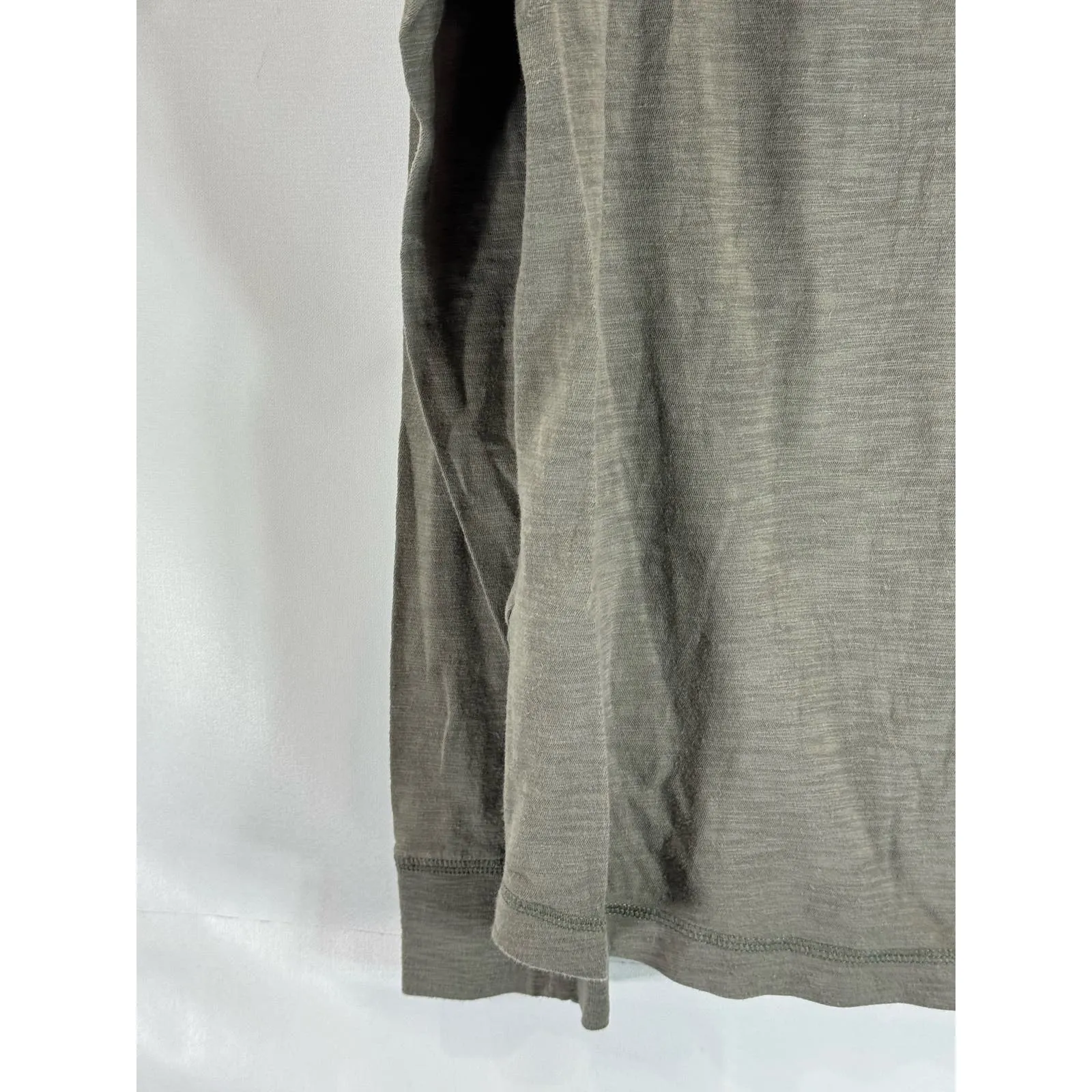 BANANA REPUBLIC Men's Seal Grey Organic Cotton Vintage Henley Shirt SZ L