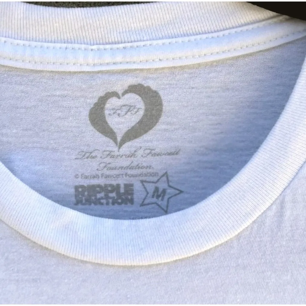 Farrah Fawcett Foundation Iconic 1976 Poster Print Crew Neck Tee Shirt - Medium