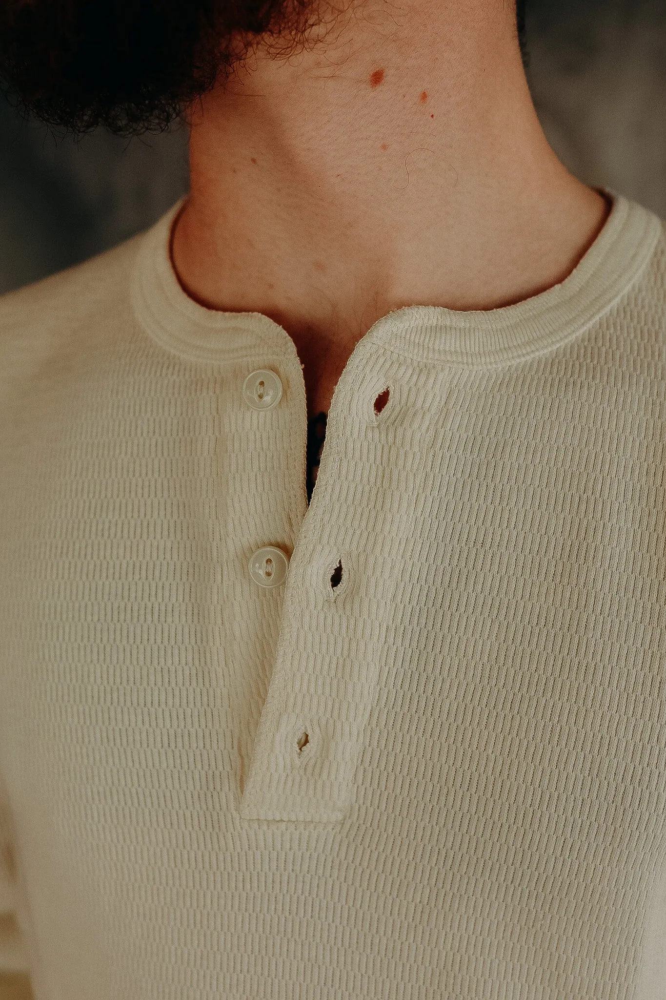 FN-THLH-003 HENLEY NECK THERMAL- Ivory