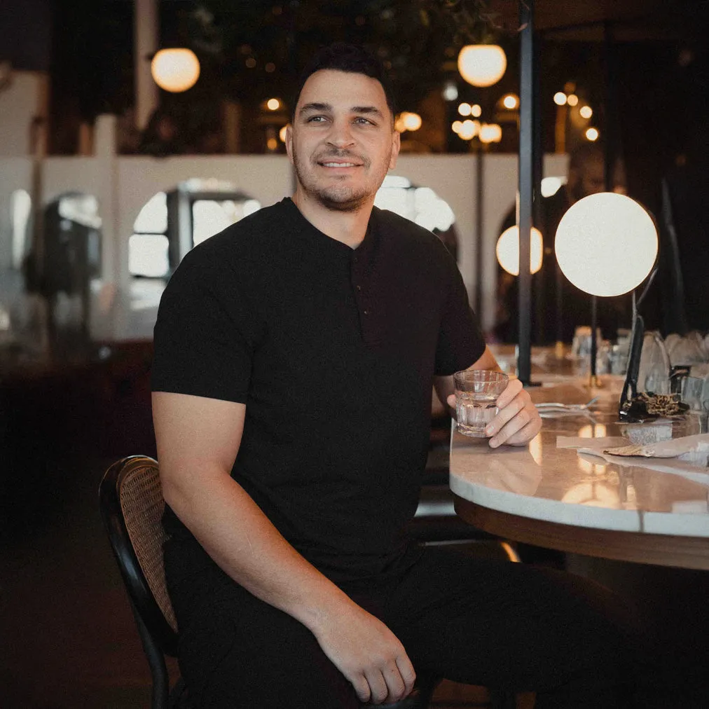 Henley - Black