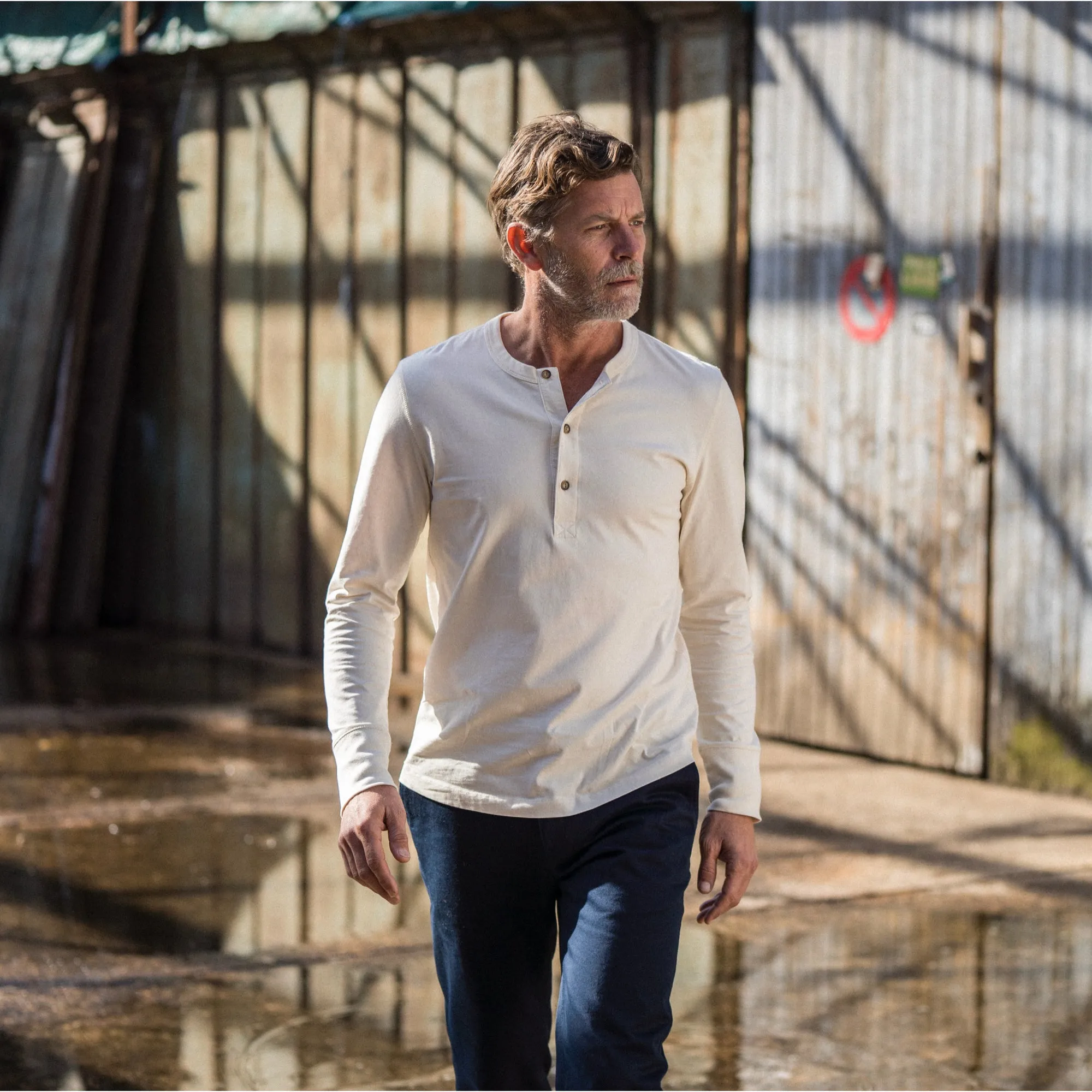 Le Henley V4