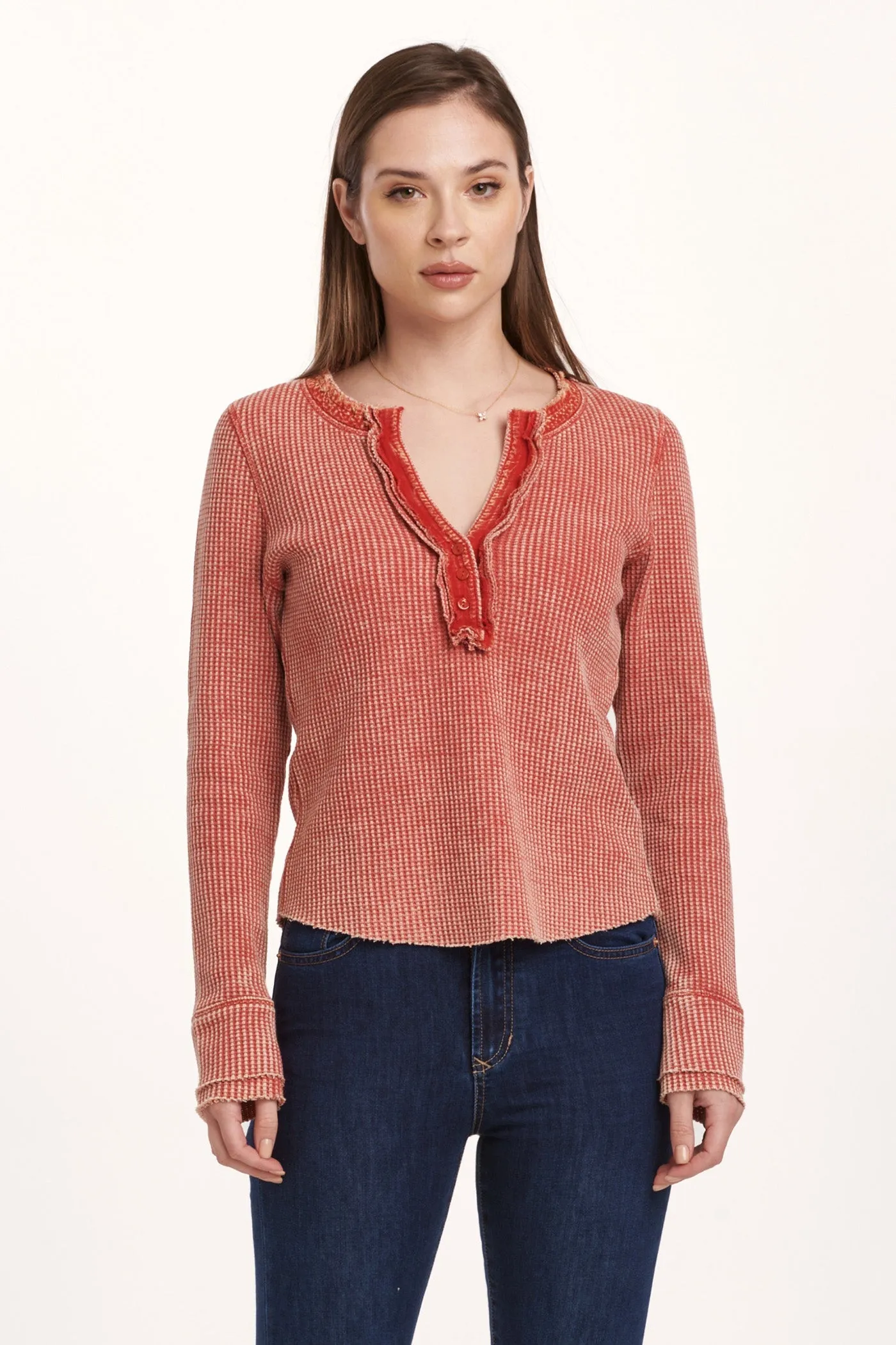 LUNA THERMAL HENLEY TOP CRIMSON