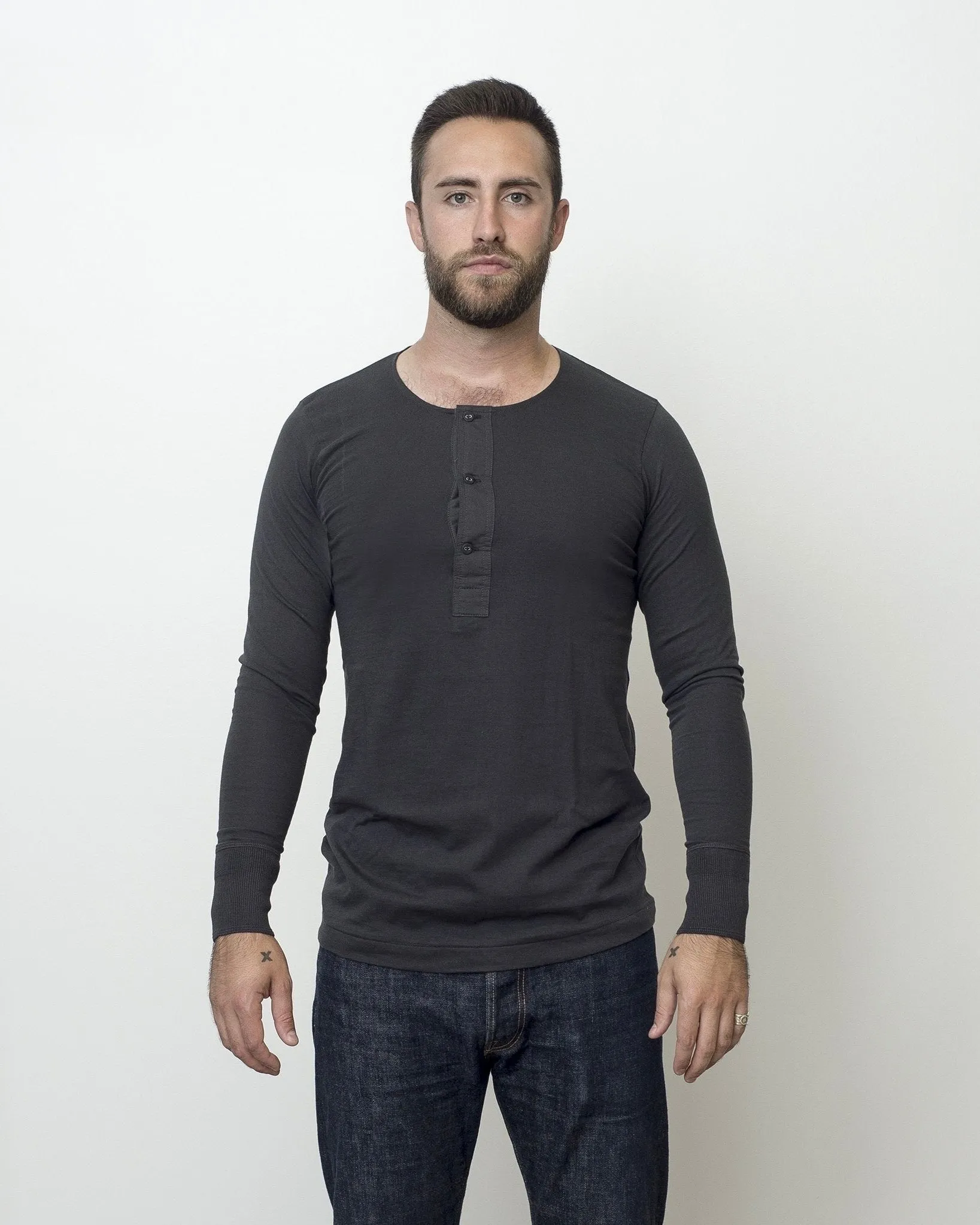 Merz b. Schwanen 102 Loopwheeled Henley Charcoal