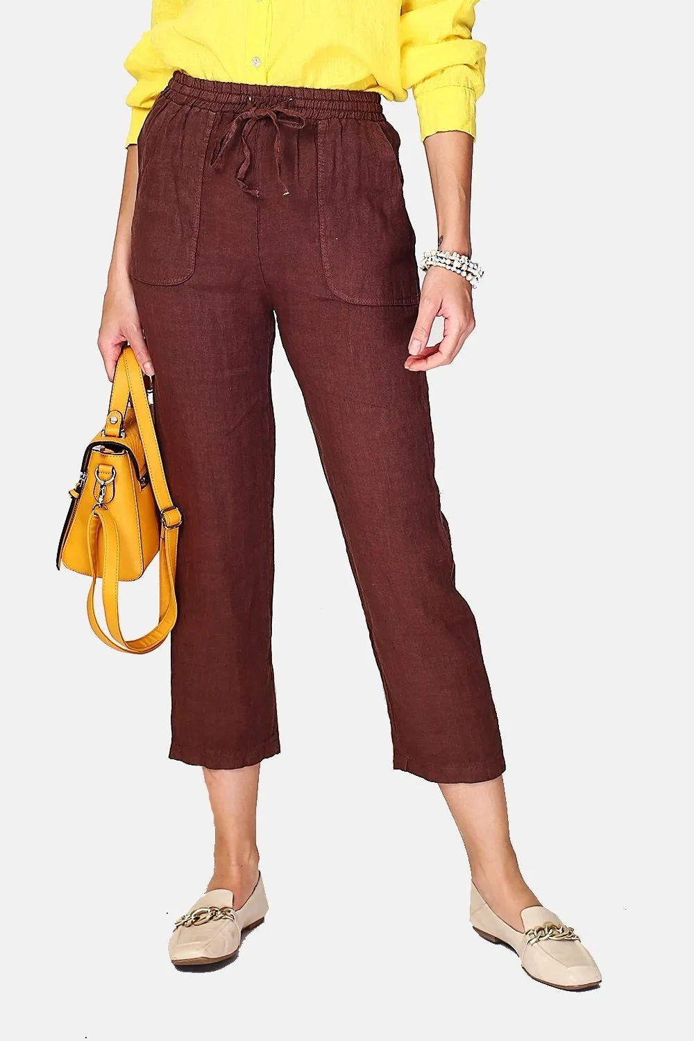 Wide pants, high waist, patch pockets with lacy