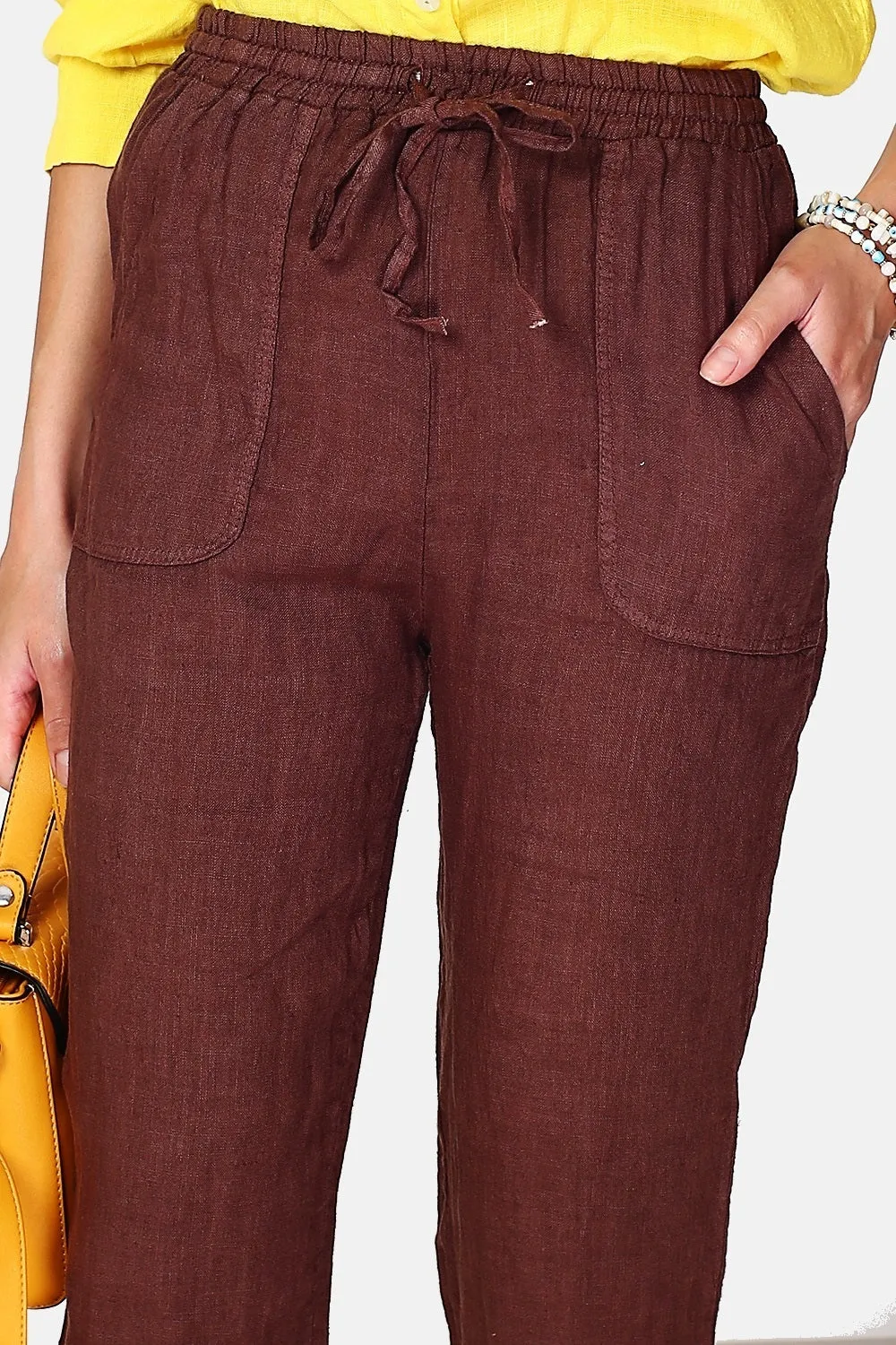 Wide pants, high waist, patch pockets with lacy